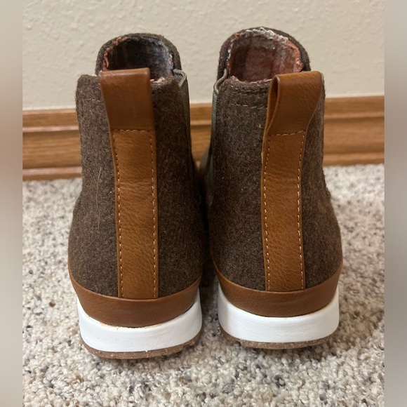 B.O.C. Kara Women’s Soft Wool Ankle pull on Chelsea boots, Sz 8.5 M - Picture 3 of 10